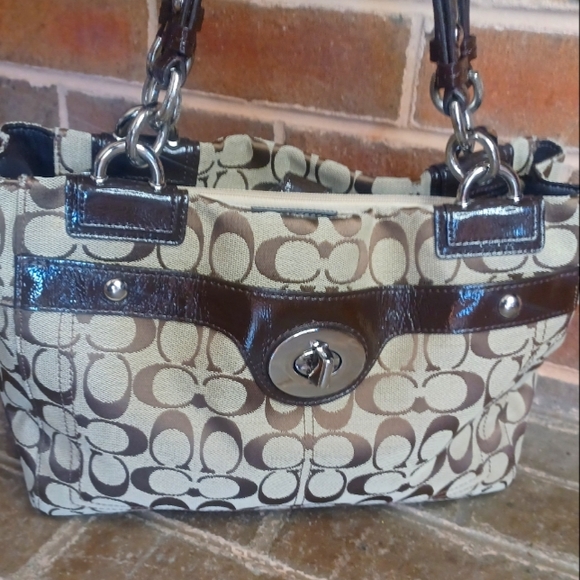 Coach Handbags - Coach Signature C's Jacquard Carry all Shoulder bag F16540 in EUC.
